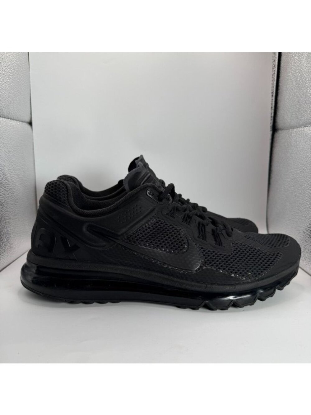 Nike Air Max Mens Athletic Running Shoes US 11 Mesh Breathable Triple Black Gym